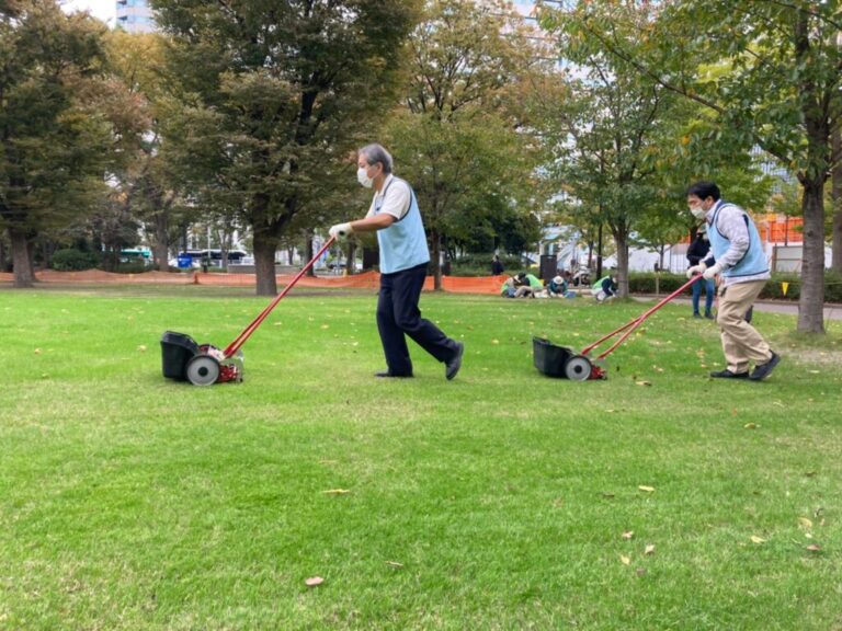 冬芝刈り２回目 21 10 31 育てる芝生 イクシバ プロジェクト